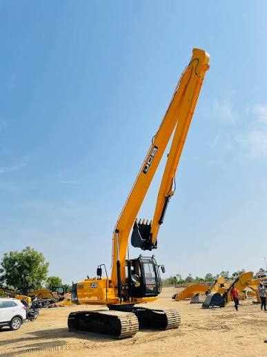 Excavators Long